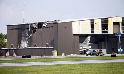 Plane crash in Texas kills 10: officials