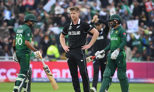 Pakistan pin hopes on Black Caps to make semis