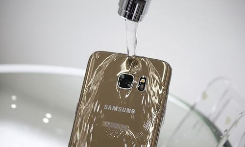 Samsung in hot water over splashy Australian phone ads
