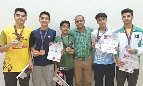 Huzaifa, Ashab clinch titles