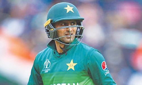 Malik confirms ODI retirement