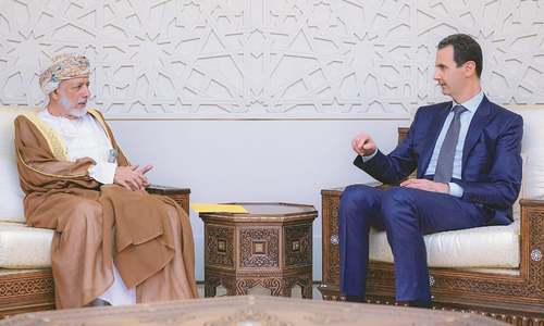 Omani FM meets Assad in rare Syria visit