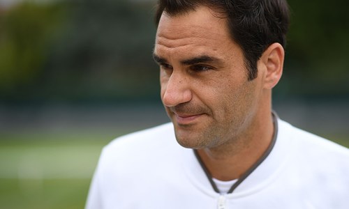Federer eyes 100th Wimbledon win and Nadal showdown