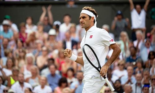 Federer downs Nadal to set up Djokovic duel for Wimbledon title
