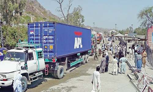 Afghanistan, Pakistan resume transit trade talks