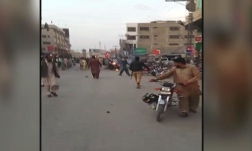 5 killed in blast outside police station in Quetta