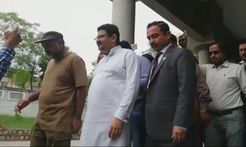 PML-N's Miftah Ismail arrested by NAB after IHC rejects bail extension