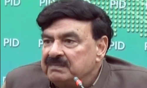 After Samjhauta, Rashid announces discontinuation of Thar Express train service with India