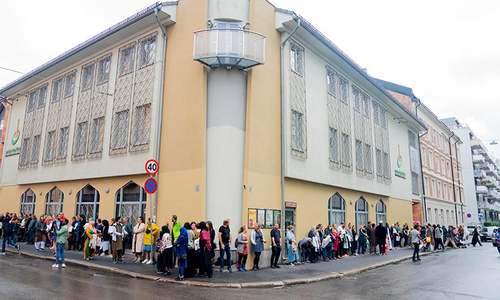 Suspect in Norway mosque shooting not admitting guilt, says lawyer