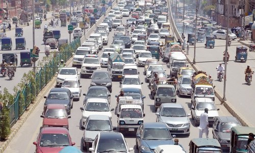 Peshawar road accidents kill two, injure 400 Peshawar road accidents kill two, injure 400