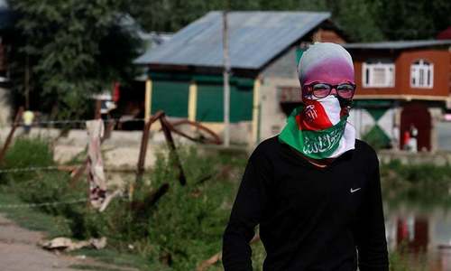 Indian authorities make more arrests in occupied Kashmir to deter protests Indian authorities make more arrests in occupied Kashmir to deter protests