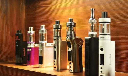 First death from vaping reported in United States