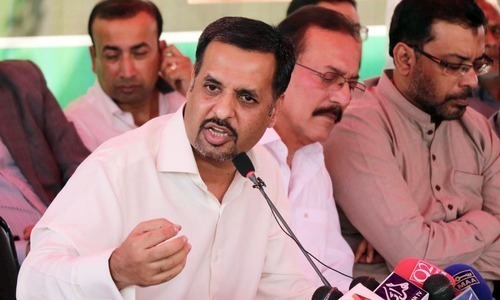 PSP chief accepts Karachi mayor’s offer to help clean Karachi, seeks his removal PSP chief accepts Karachi mayor’s offer to help clean Karachi, seeks his removal