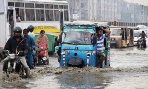 Young man killed, power supply disrupted as fresh spell of rain lashes Karachi