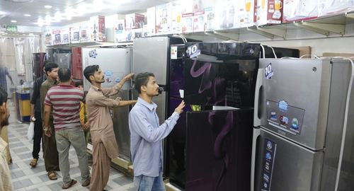 In a slowing economy, appliance sales paint mixed picture