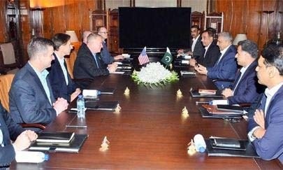 COAS, Centcom commander discuss Kashmir, Afghan issues