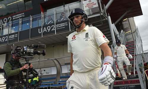 Root wants to stay on as England captain despite Ashes setback