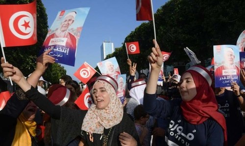 Tunisia heads to polls for keenly fought presidential contest