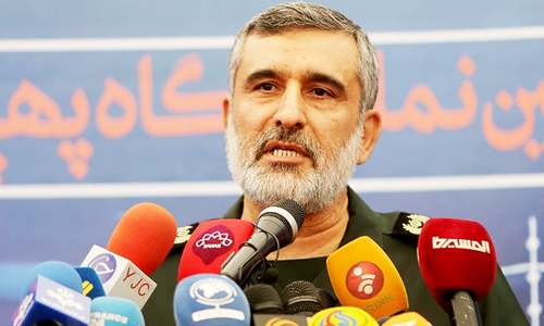 Iran issues 'battlefield' warning as US deploys troops