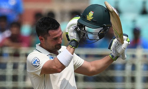 Elgar hits ton as South Africa fight in India Test
