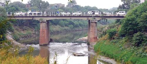 Rawalpindi bridges &mdash; remnants of the colonial era