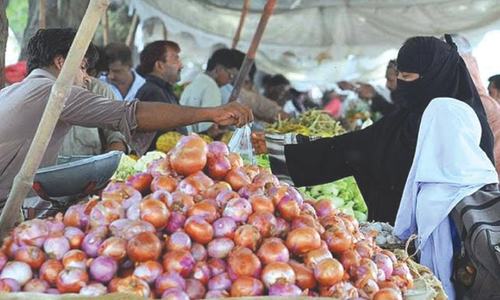 Imports fail to bring down onion prices Imports fail to bring down onion prices
