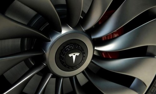 US agency reviews whether 2,000 Teslas should have been recalled US agency reviews whether 2,000 Teslas should have been recalled