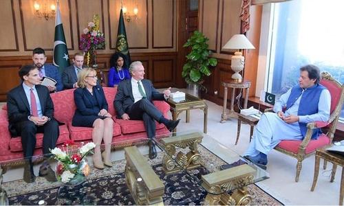 US senators call on PM Imran, express resolve to remain engaged on Kashmir situation US senators call on PM Imran, express resolve to remain engaged on Kashmir situation