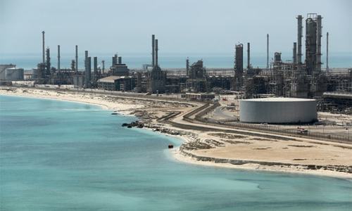 Fitch downgrades Aramco