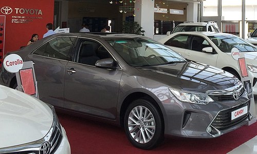 Auto sector chokes as sales plunge