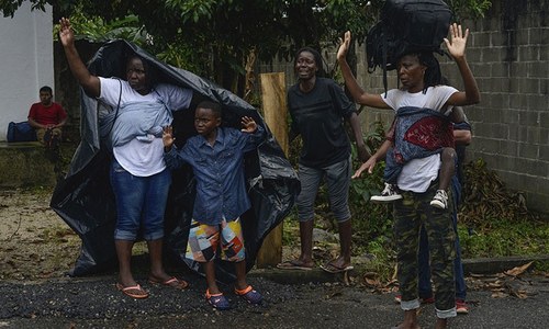Caravan of 2,000 migrants detained in southern Mexico Caravan of 2,000 migrants detained in southern Mexico