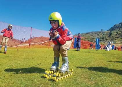 Grass skiing adds to charm of Malam Jabba