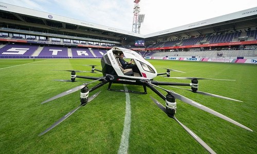 Hover-taxi whizzes over Singapore, firm eyes Asian push