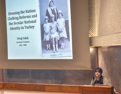 Scholar describes how secular Turkey handled its clothing issue