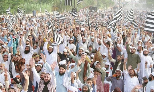 Police hold anti-riot exercises ahead of JUI-F&rsquo;s Azadi March