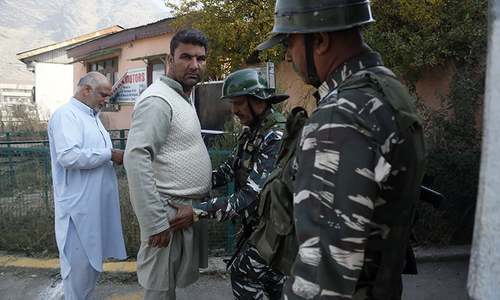 India holds village council polls in occupied Kashmir despite lockdown, boycott by parties India holds village council polls in occupied Kashmir despite lockdown, boycott by parties