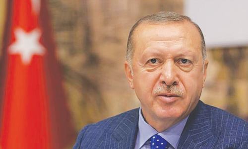 Erdogan threatens to strike Kurdish YPG  if Russia won&rsquo;t