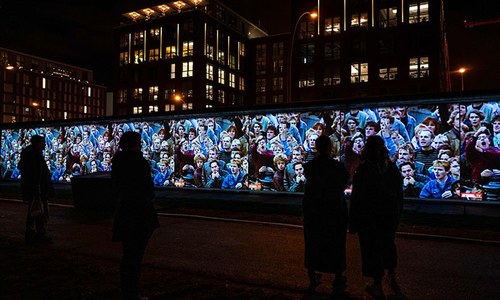 Fall of Berlin Wall remembered 30 years on