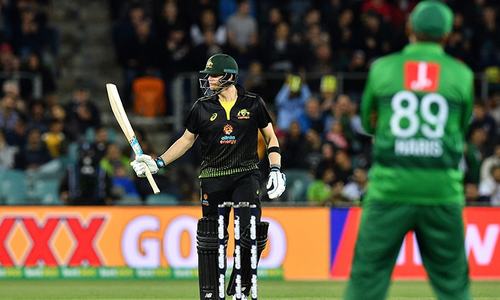 Sublime Smith steers Australia to comfortable win over Pakistan in second T20