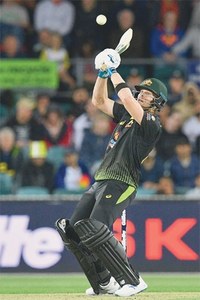 Sublime Smith leads Australia to easy win over Pakistan