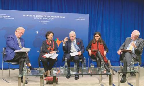 Former British secretary, diplomat assail Modi&rsquo;s Kashmir move