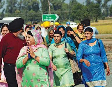 Emotional Sikhs thankful for corridor