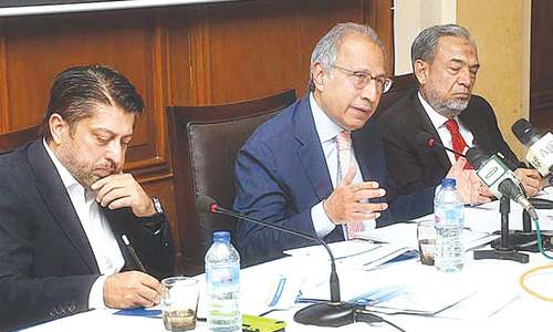 Worst is over, Hafeez tells business leaders in Karachi