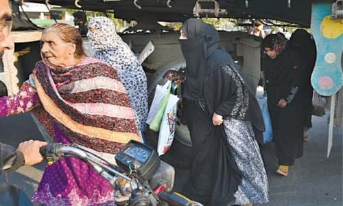 JUI-F sit-in disrupts traffic on GT Road