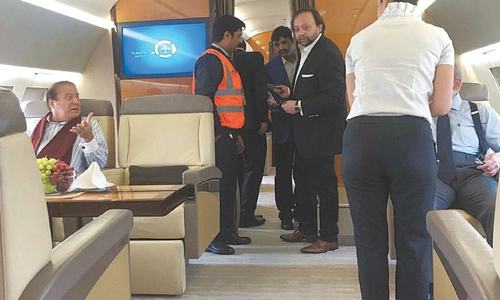 Nawaz lands in London, sets off heated debate Nawaz lands in London, sets off heated debate