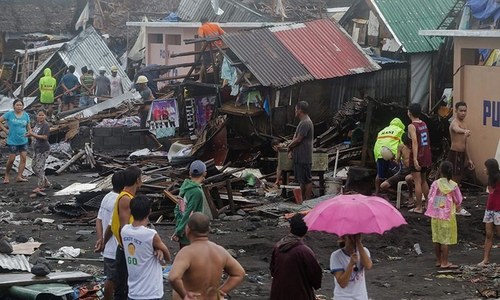 Powerful typhoon nears Philippines, forcing evacuations