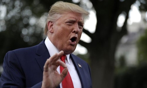 Trump begins meetings with Nato leaders amid impeachment inquiry