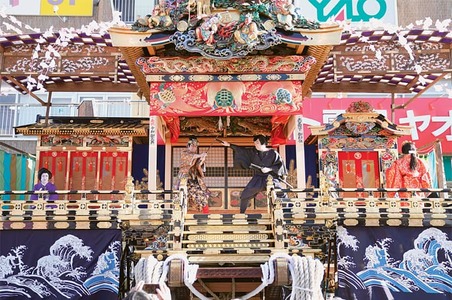 Shinto festival carries on centuries-old tradition in Japan