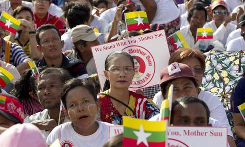 Myanmar leader Suu Kyi departs for genocide hearings