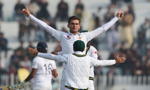 Pakistan take five wickets in first Test against Sri Lanka
